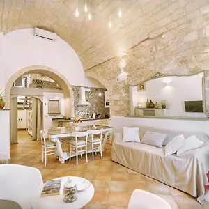 Casa vacanze Mario Leggio 83, A Casa, Ragusa